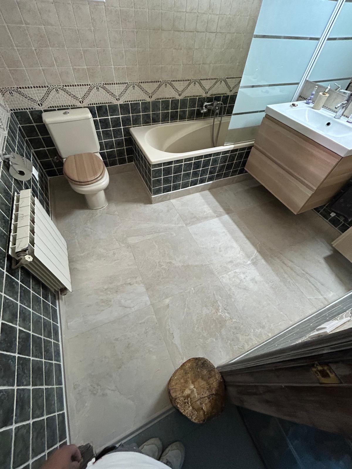 da9735ac-e25e-4cde-a22d-cdd21457c24e